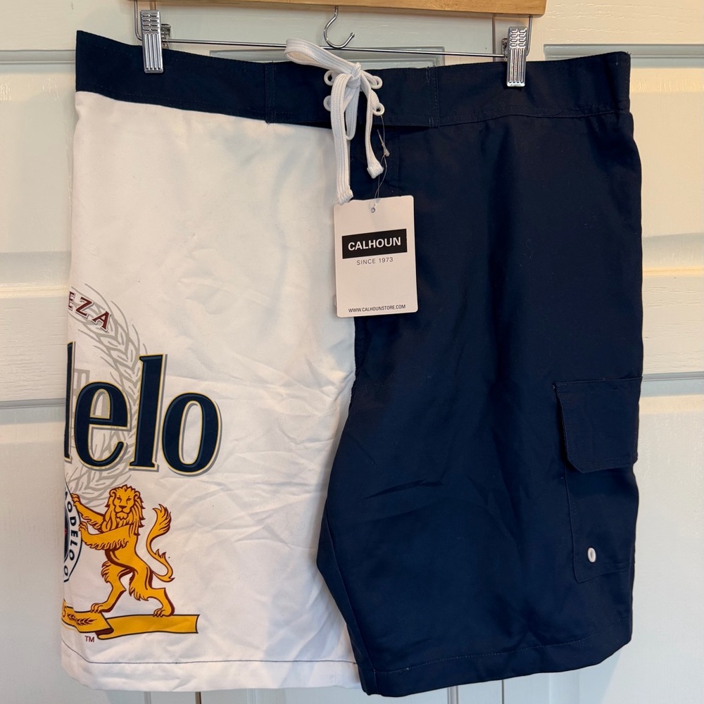 Modelo Cerveza Calhoun White Swim Trunks - XL